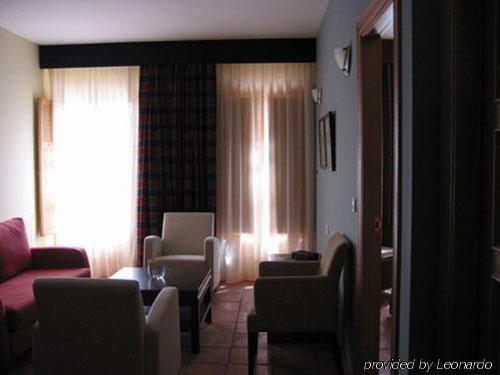 Monasterio De Santa Eulalia Hotel Тотана Стая снимка