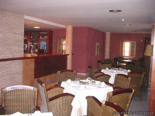 Monasterio De Santa Eulalia Hotel Тотана Ресторант снимка