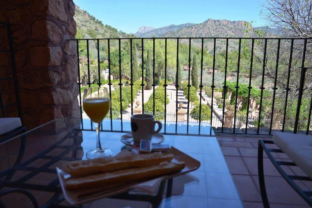 Monasterio De Santa Eulalia Hotel Тотана Екстериор снимка